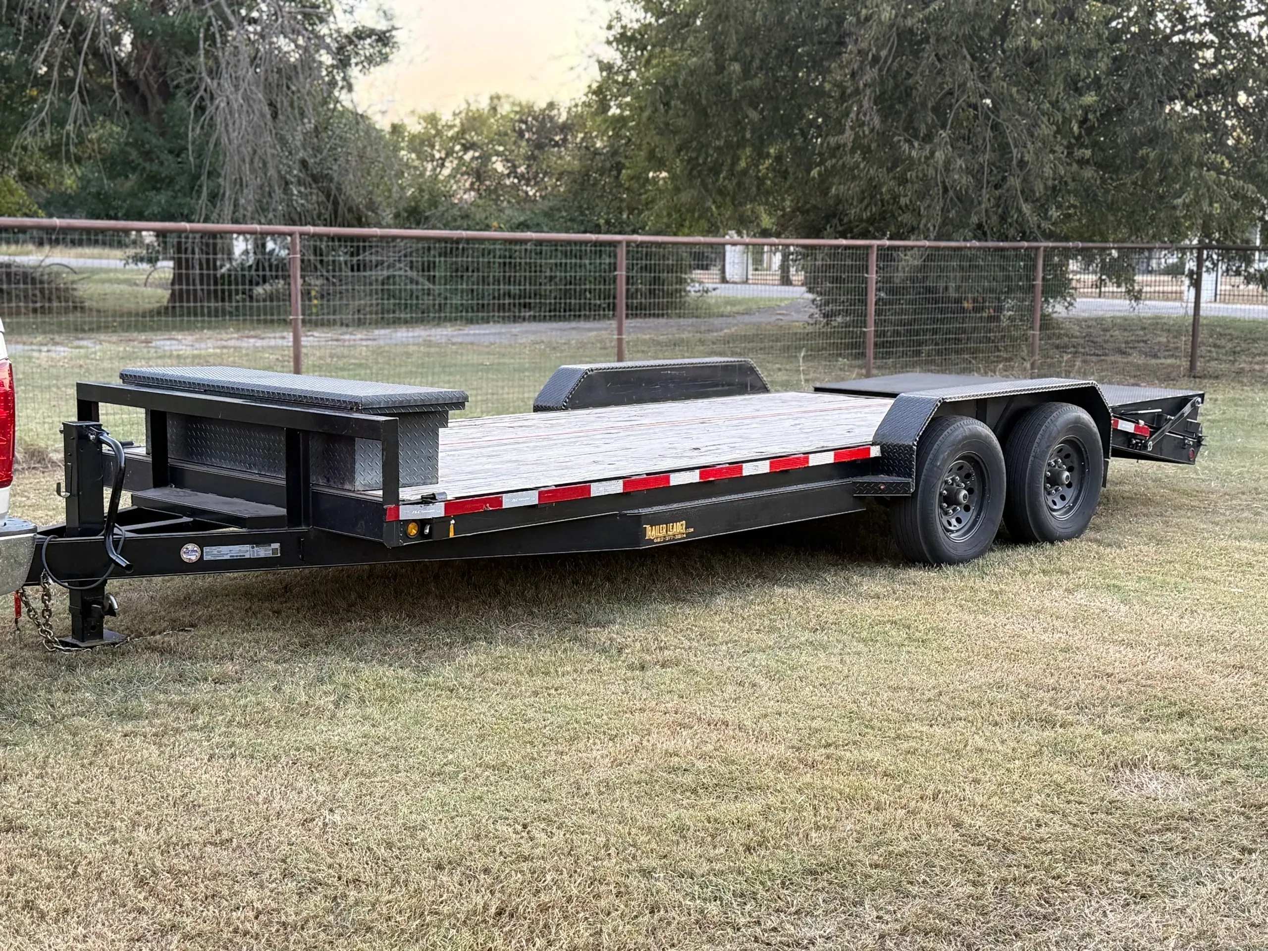 Car hauler trailer side view